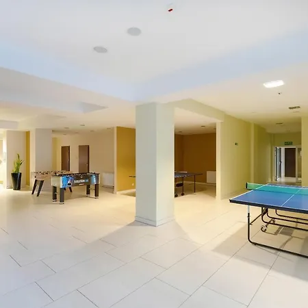 Kosciuszki & Gym By Renters * 코워브제크