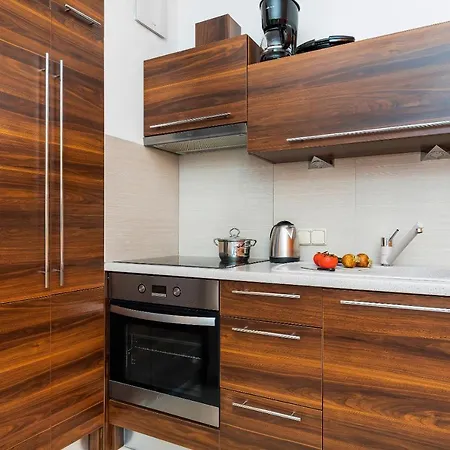 아파트 Kosciuszki & Gym By Renters 코워브제크