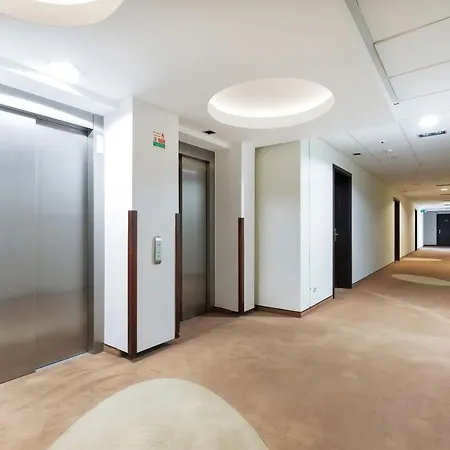 아파트 Kosciuszki & Gym By Renters *